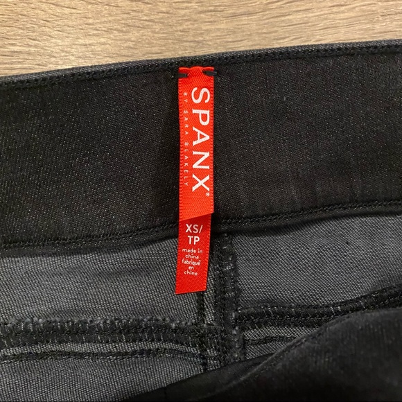 Spanx Black Distressed Pull On Skinny Jeans - Picture 8 of 9